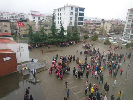 Bingöl'de 4.5 Büyüklüğünde Deprem Oldu!