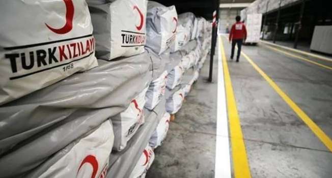 Kızılay Yardım Kolileri İsmailağa Cemaati’nin Yurdunda Ortaya Çıktı