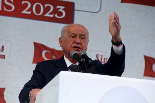 Bahçeli:Evleri Ücretsiz Yapacakmışsın, Yalan Dolan, Fasulye Nohut