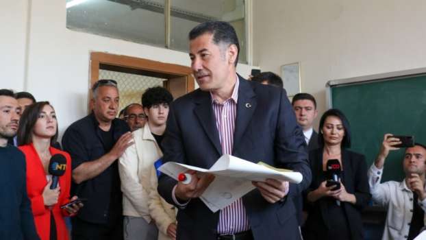 Cumhurbaşkanı Adayı Sinan Oğan Ankara’da Oyunu Kullandı