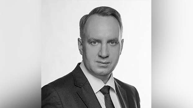 Rus Bakan Yardımcısı Uçakta Yaşamını Yitirdi