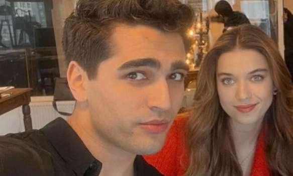 Afra Saraçoğlu Ve Mert Ramazan Demir Dudak Dudağa Görüntülendi!