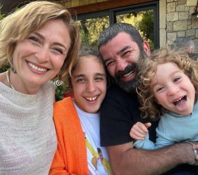 Ceyda Düvenci İle Bülent Şakrak 8 Yıllık Evliliklerini Bitiriyor