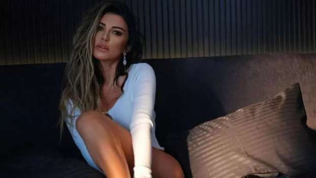 Selen Görgüzel Mayolu Pozlarını Paylaştı Gündem Oldu!