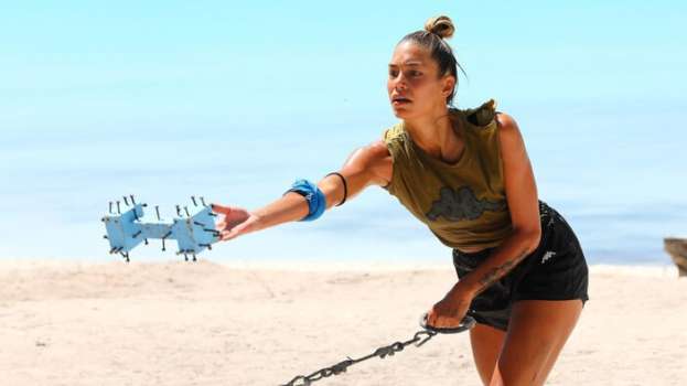 Survivor Asena Demirbağ Mayolu Pozlarını Paylaştı