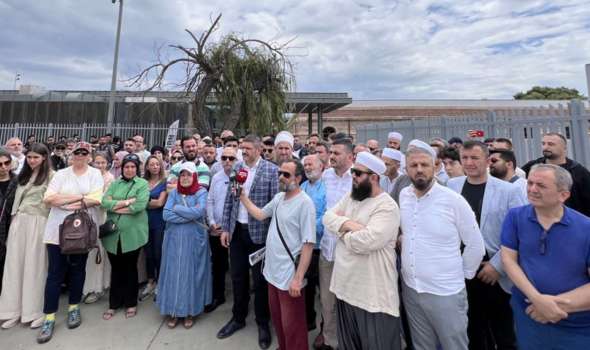 Artİstanbul Feshane'de Açılan Sergiye Saldırı Girişimi