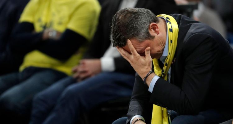 Fenerbahçe’nin Transfer Gündemi: Gelecek ve Gidecek İsimler Netleşiyor