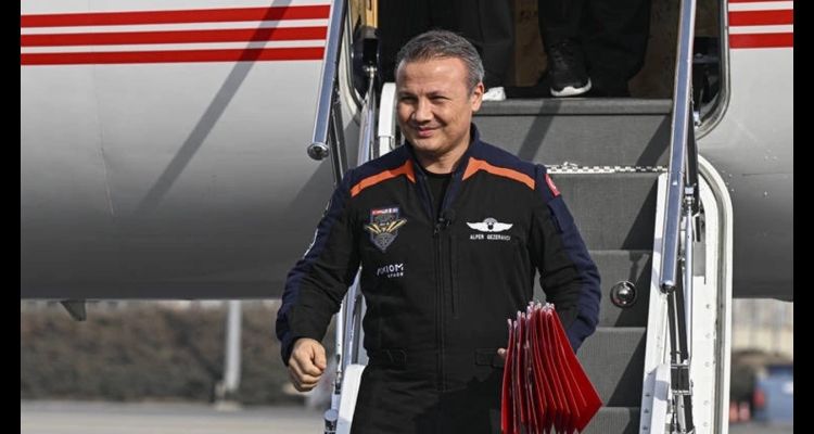 Türkiye'nin İlk Astronotu Alper Gezeravcı, Uzaydan Ülkeye Dönüş Yaptı!