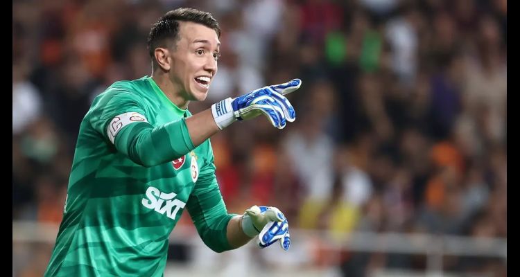 Galatasaray'ın Efsane Kalecisi Fernando Muslera Yıllık Kaç Para Kazanacak?