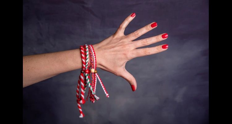 Marteniçka Nedir, Ne Zaman ve Neden Takılır?