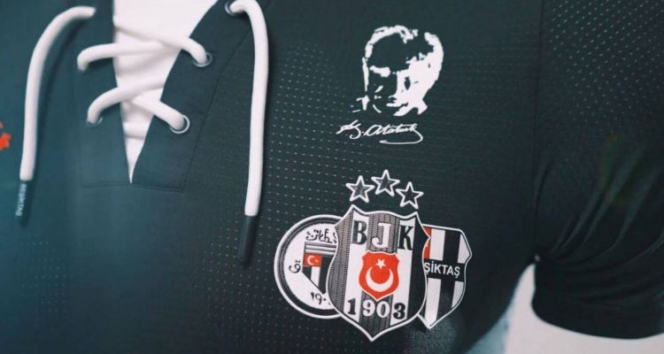 Beşiktaş 100. Yıl Forma Yeniden Satışa Çıkarıldı