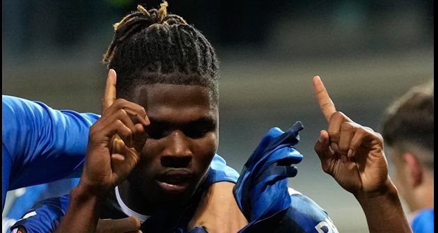 El Bilal Toure, Kasımpaşa-Beşiktaş Maçı Sırasında Soyunma Odasına Gitti