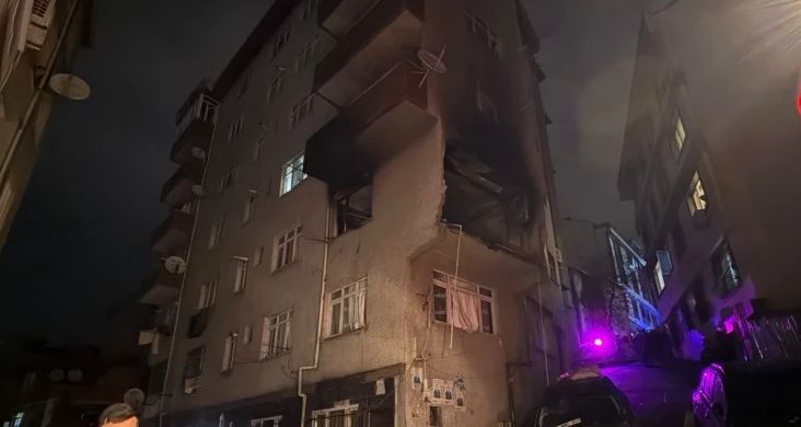Kağıthane’de Doğalgaz Patlaması! 6 Katlı Binada Panik — 1 Yaralı Var