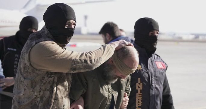 Daltonlar Çetesi Operasyonu: Sinan Memi ve Atakan Avcı Yurda Getirildi