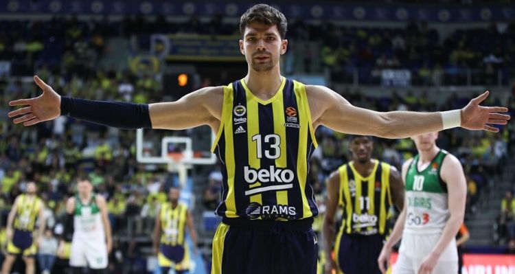 Tarık Biberovic: "Baskonia Maçında Gerçek Bir EuroLeague Oyuncusu Gibi Hissettim"