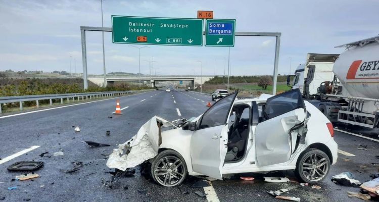 TikTok Fenomeni Gizem Özmen Manisa'da Trafik Kazasında Hayatını Kaybetti