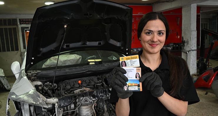 3 Üniversite Bitirip Ustalık Belgesi Aldı: Meryem Garip'in Başarı Hikayesi