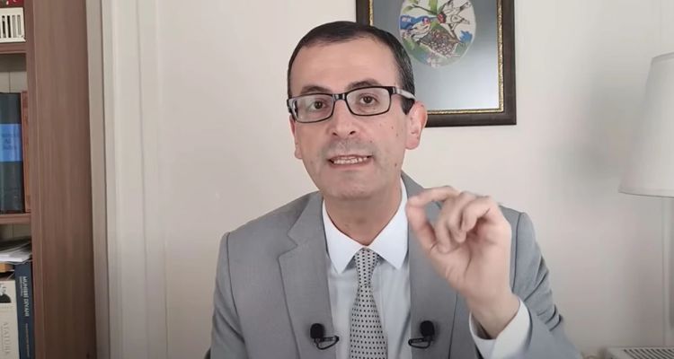 Ekonomist Evren Devrim Zelyut Hayatını Kaybetti | İşte Kariyeri