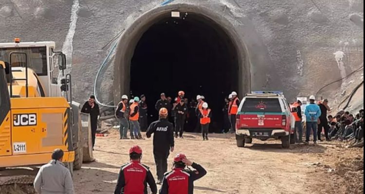 Kayseri’de Hızlı Tren Şantiyesinde Kaza: Bir İşçi Hayatını Kaybetti