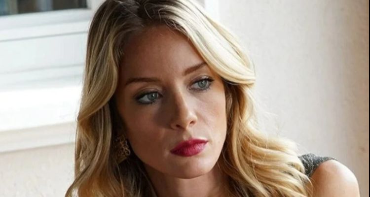 Ünlü Oyuncu Bade İşçil Ucuzluk Marketinde ve Halk Otobüsünde Görüntülendi