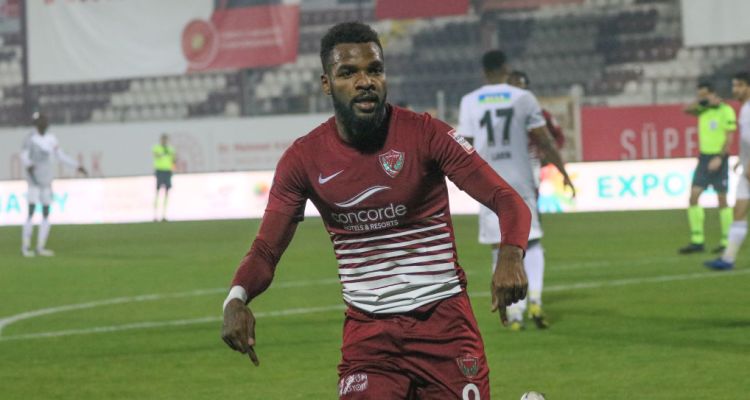 Süper Lig'in Eski Gol Kralı Aaron Boupendza Hayatını Kaybetti