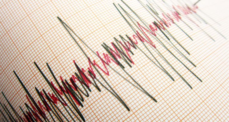 Ege Denizi'nde 6 Büyüklüğünde Deprem: Uzmanlardan Artçı Uyarısı