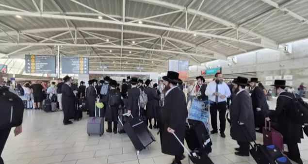 İsrail'den Kaçan 5 Bin Kişi Güney Kıbrıs'a Yerleşti