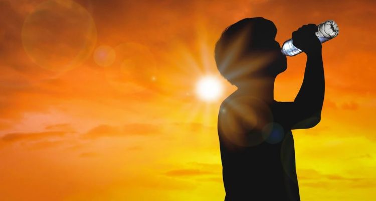 Yarın Hava Sıcaklığı Rekor Kıracak, Asfalt 50 Dereceyi Görecek