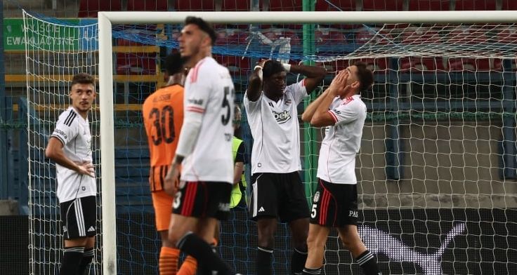 Beşiktaş, Arda Turan’ın Shakhtar’ına Elendi | Maç Sonucu 2-0