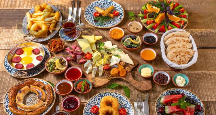 Cumhurbaşkanlığı’ndan Gıda İsrafı Hamlesi: Serpme Kahvaltı ve Açık Büfe Masada