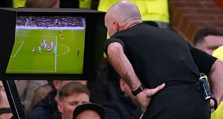 Dev Maç: Fenerbahçe Trabzonspor VAR Hakemi Belli Oldu