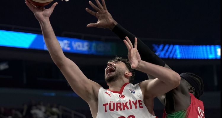 Eurobasket 2025'te Son 16 Turu Heyecanı: Türkiye İsveç Maçı