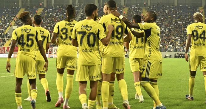 Fenerbahçe'nin Eksikleri: 5 Yeni Oyuncu Statüye Takıldı