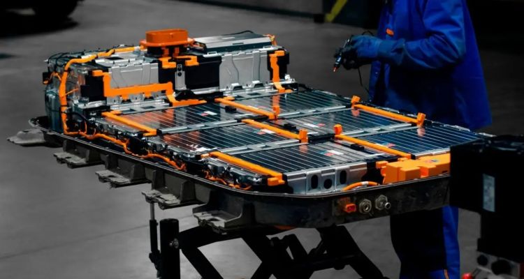 Toyota’dan Devrim Gibi Batarya: Şarj Derdine Son