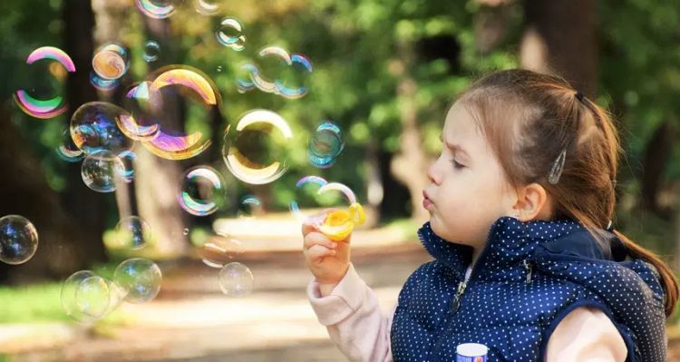Dünya Kız Çocukları Günü'nde Hangi Markalarda İndirim Var?
