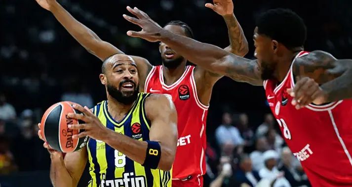 Olympiakos-Fenerbahçe Tarfin Maçını Veren Yabancı Kanallar