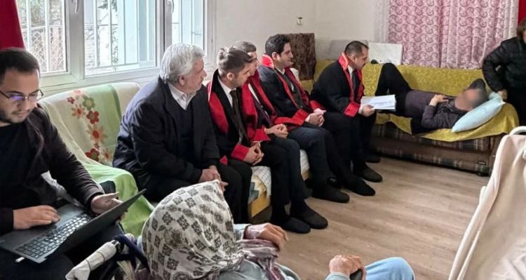 Kadirli Ağır Ceza Mahkemesi'nden Örnek Karar: Evde Duruşma