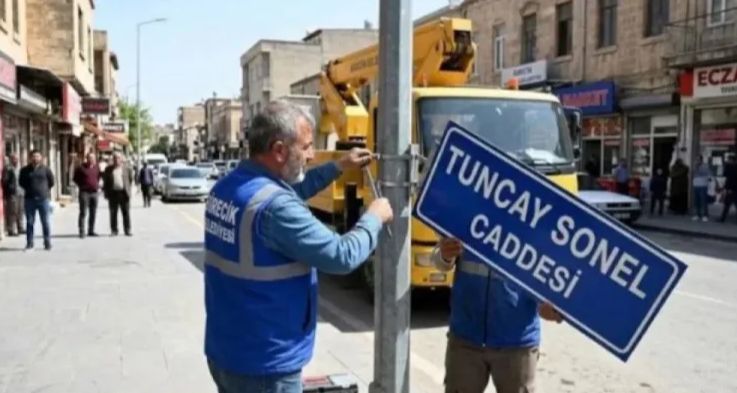 Tuncay Sonel İsmi Şanlıurfa'daki Caddeden Çıkarıldı