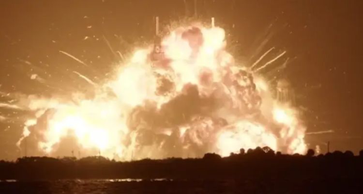 Blue Origin'e Ait "New Glenn" Roketinde Patlama Meydana Geldi