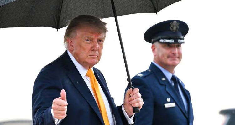 Trump'ın Saçlarını Görenler Şaşkına Döndü! Peruk İddiaları
